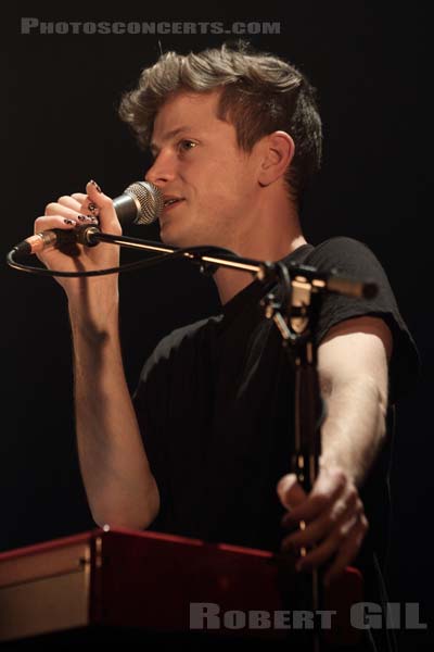 PERFUME GENIUS - 2012-09-13 - PARIS - Cafe de la Danse - 